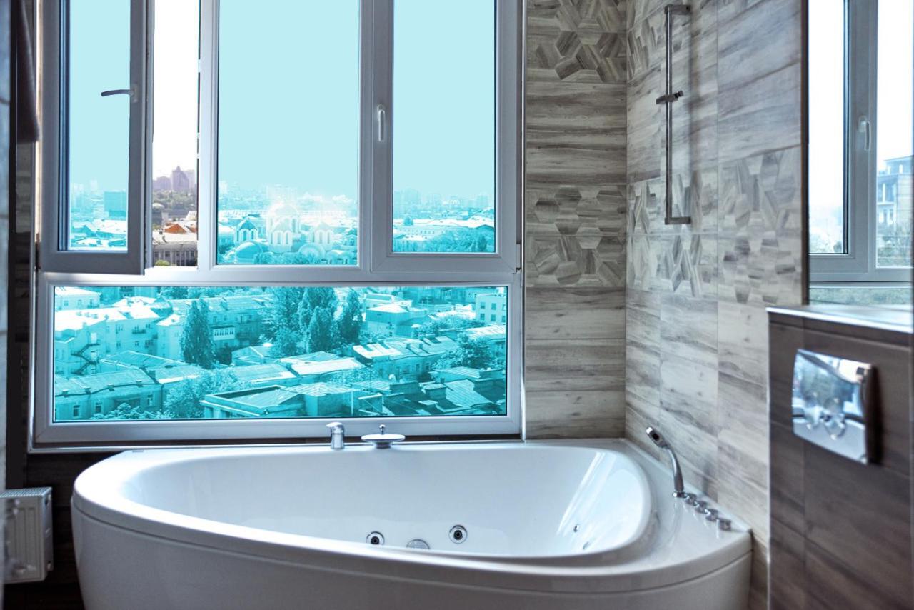 Sauna, Big Jacuzzi , Khreshchatyk Apartments Kijev Kültér fotó